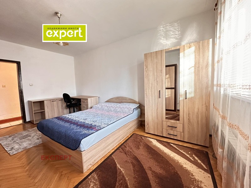 En renta  1 dormitorio Pleven , Idealen tsentar , 70 metros cuadrados | 88382984