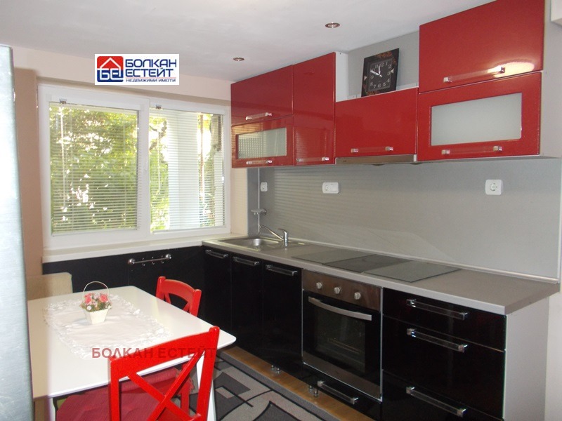 Дава под наем 2-СТАЕН, гр. Велико Търново, Център, снимка 2 - Апартаменти - 53080474