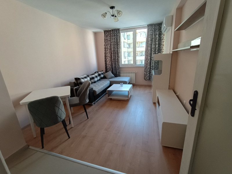 Издаје се  1 спаваћа соба Софија , Дарвеница , 60 м2 | 49945630 - слика [2]