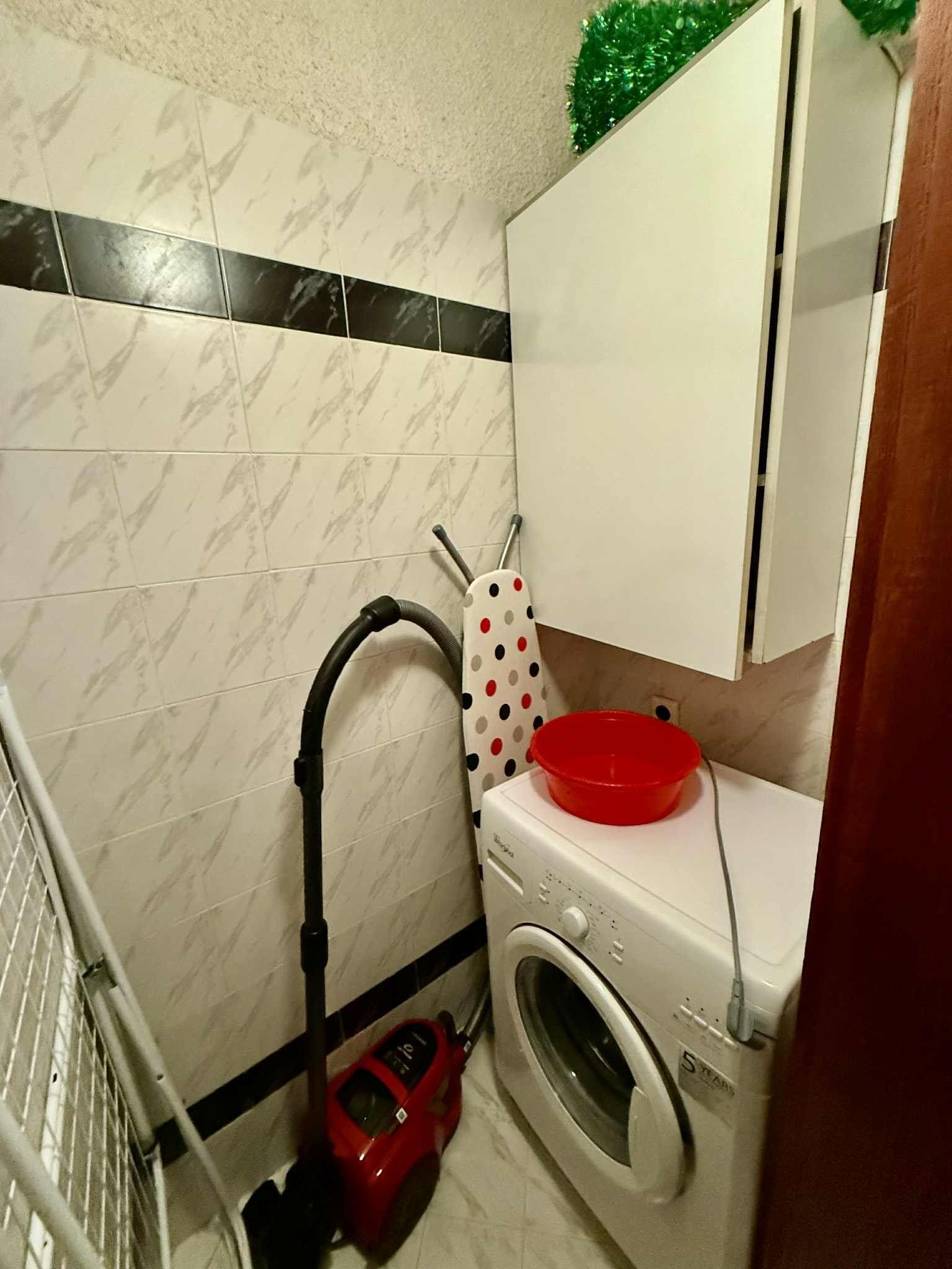 Дава под наем 3-СТАЕН, гр. София, Лозенец, снимка 13 - Апартаменти - 53869207