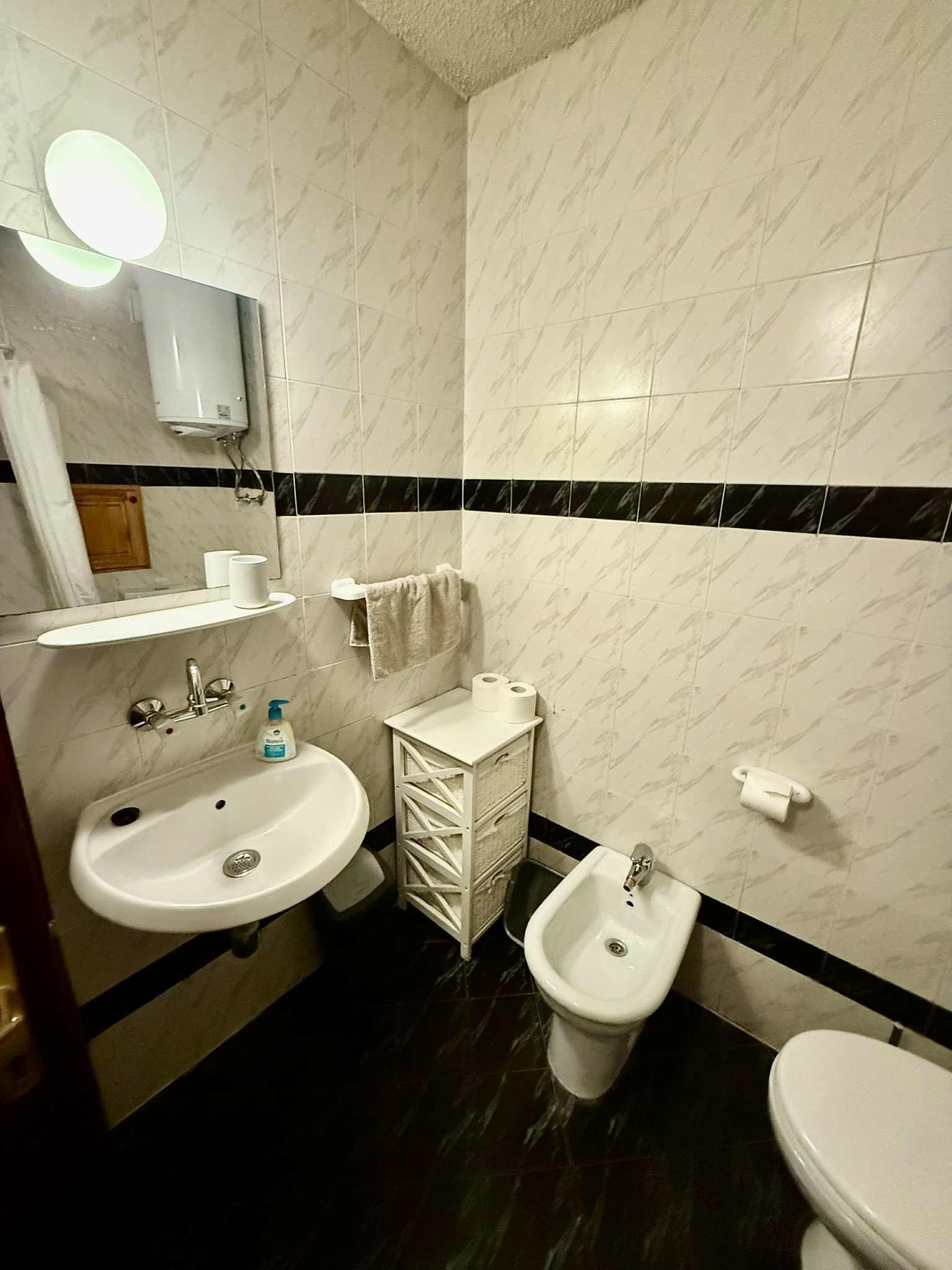 Дава под наем 3-СТАЕН, гр. София, Лозенец, снимка 11 - Апартаменти - 53869207