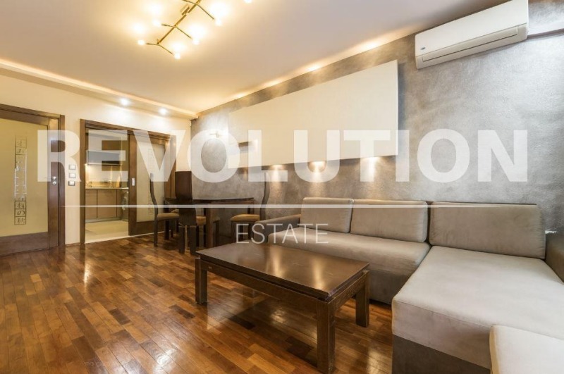 Kiadó  2 hálószobás Varna , Bazar Levski , 110 négyzetméter | 31507996