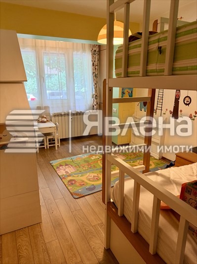 Дава под наем 3-СТАЕН, гр. София, Гео Милев, снимка 9 - Апартаменти - 55289086