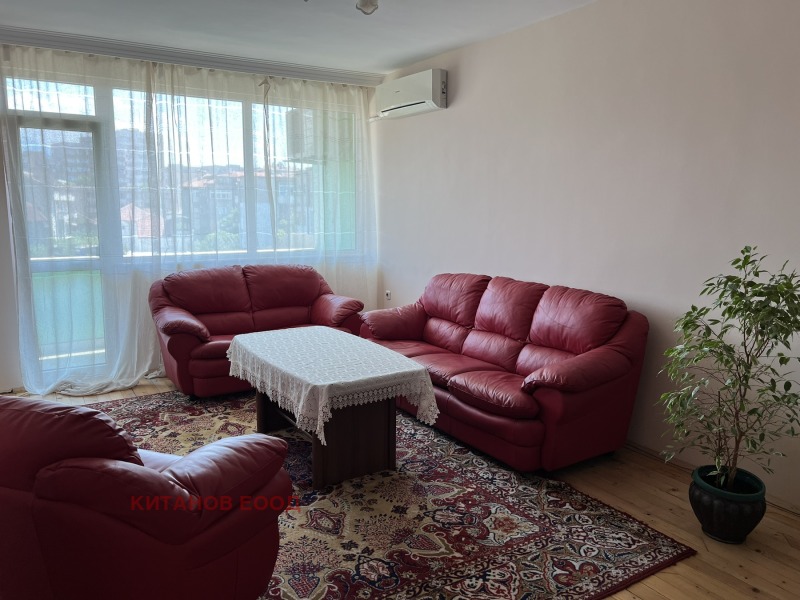 Дава под наем  4-стаен град Благоевград , Идеален център , 120 кв.м | 43282500 - изображение [2]