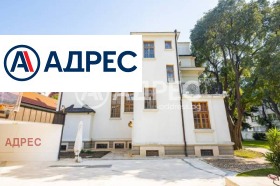 Βιομηχανικό κτίριο ΤΣενταρ, Βαρνα 1