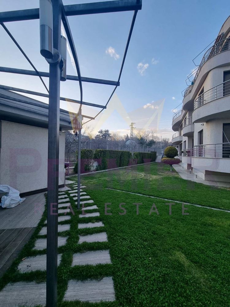 Издаје се  1 спаваћа соба Варна , м-т Горна Трака , 70 м2 | 17831575 - слика [14]