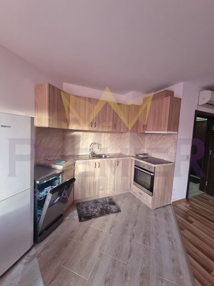 Издаје се  1 спаваћа соба Варна , м-т Горна Трака , 70 м2 | 17831575 - слика [4]