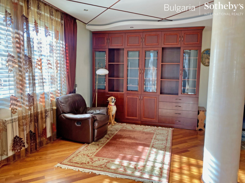 Дава под наем 4-СТАЕН, гр. София, Лозенец, снимка 4 - Апартаменти - 53087955