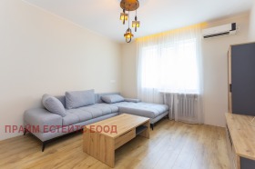 1 quarto Centar, Sofia