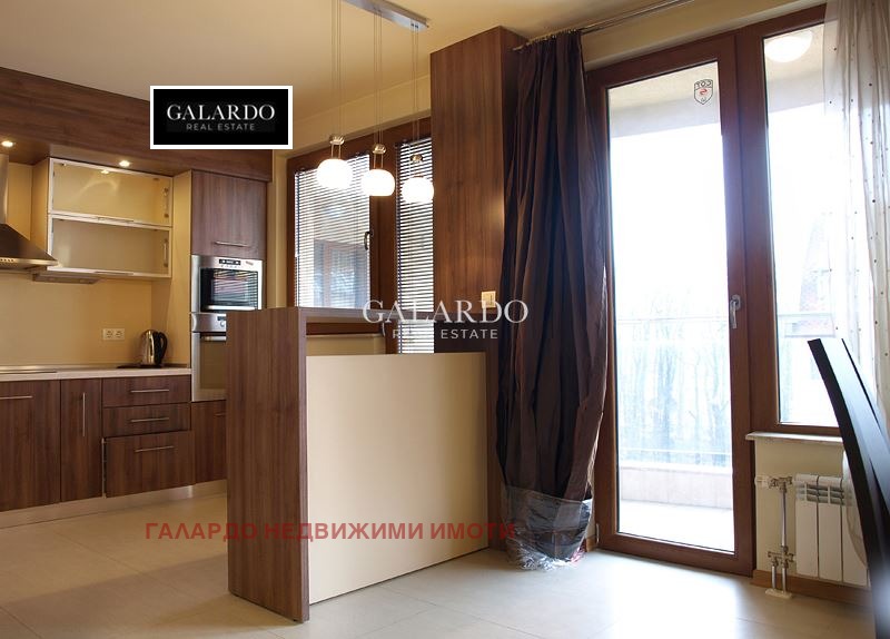 Дава под наем 4-СТАЕН, гр. София, Лозенец, снимка 3 - Апартаменти - 53676333