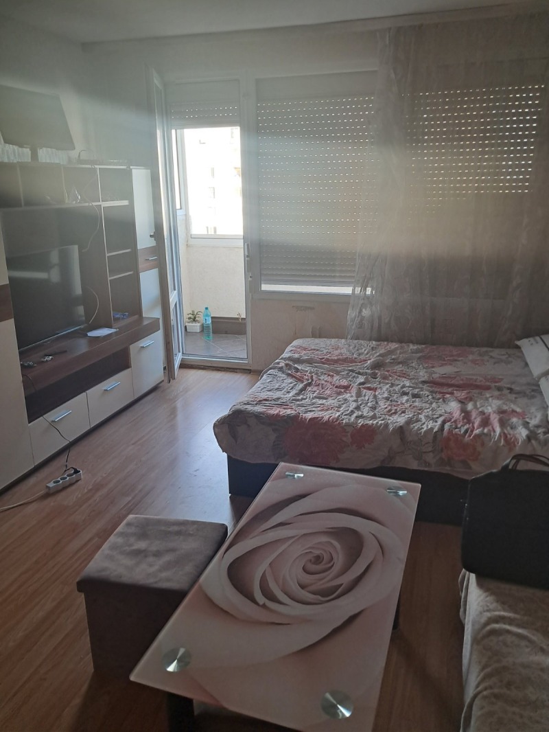De inchiriat  Studio Sofia , Liulin 5 , 36 mp | 10169919 - imagine [4]