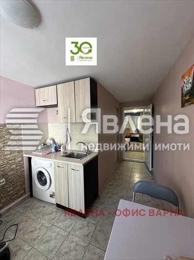 Дава под нем  2-стаен, град Варна, Базар Левски •  300 € • ID 41507795 — holmes.bg - [1] 
