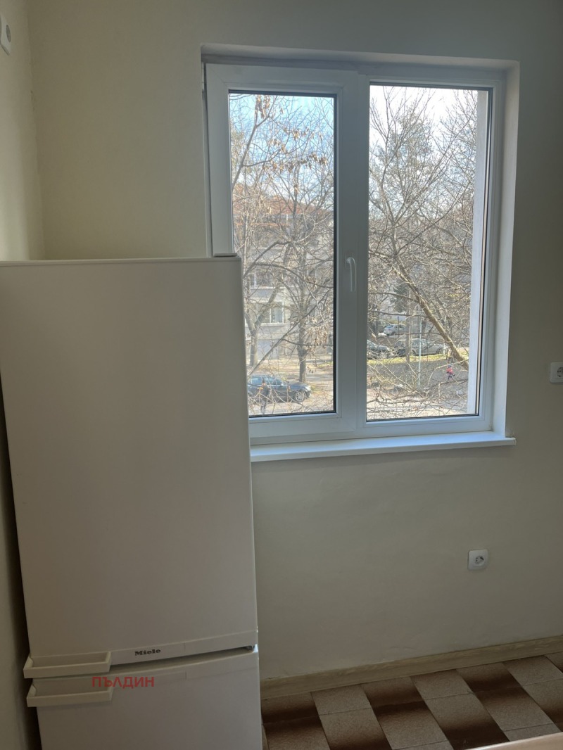 Дава под наем 2-СТАЕН, гр. Пловдив, Център, снимка 12 - Апартаменти - 53084913