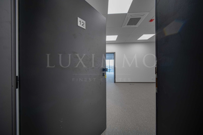 Дава под наем ОФИС, гр. София, Малинова долина, снимка 12 - Офиси - 50792003