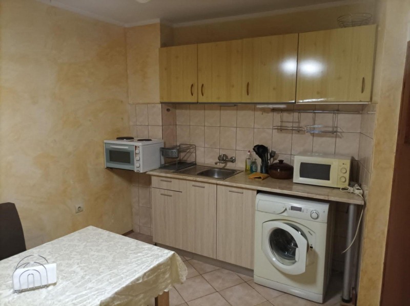 For Rent  Studio Burgas , Lazur , 56 sq.m | 77592470