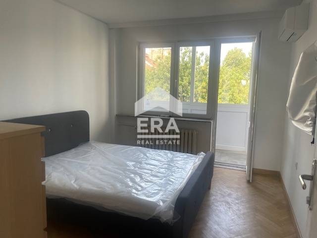 Издаје се  2 спаваће собе Софија , Центар , 86 м2 | 67070146 - слика [4]