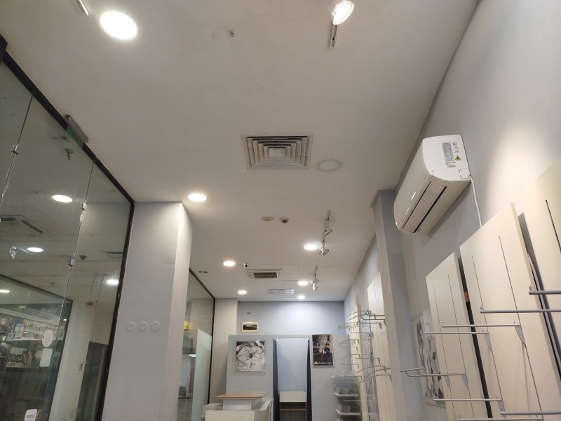 Дава под наем МАГАЗИН, гр. Русе, Център, снимка 7 - Магазини - 53016238