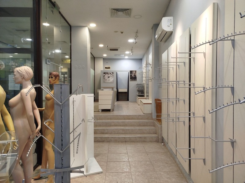 Дава под наем МАГАЗИН, гр. Русе, Център, снимка 5 - Магазини - 53016238