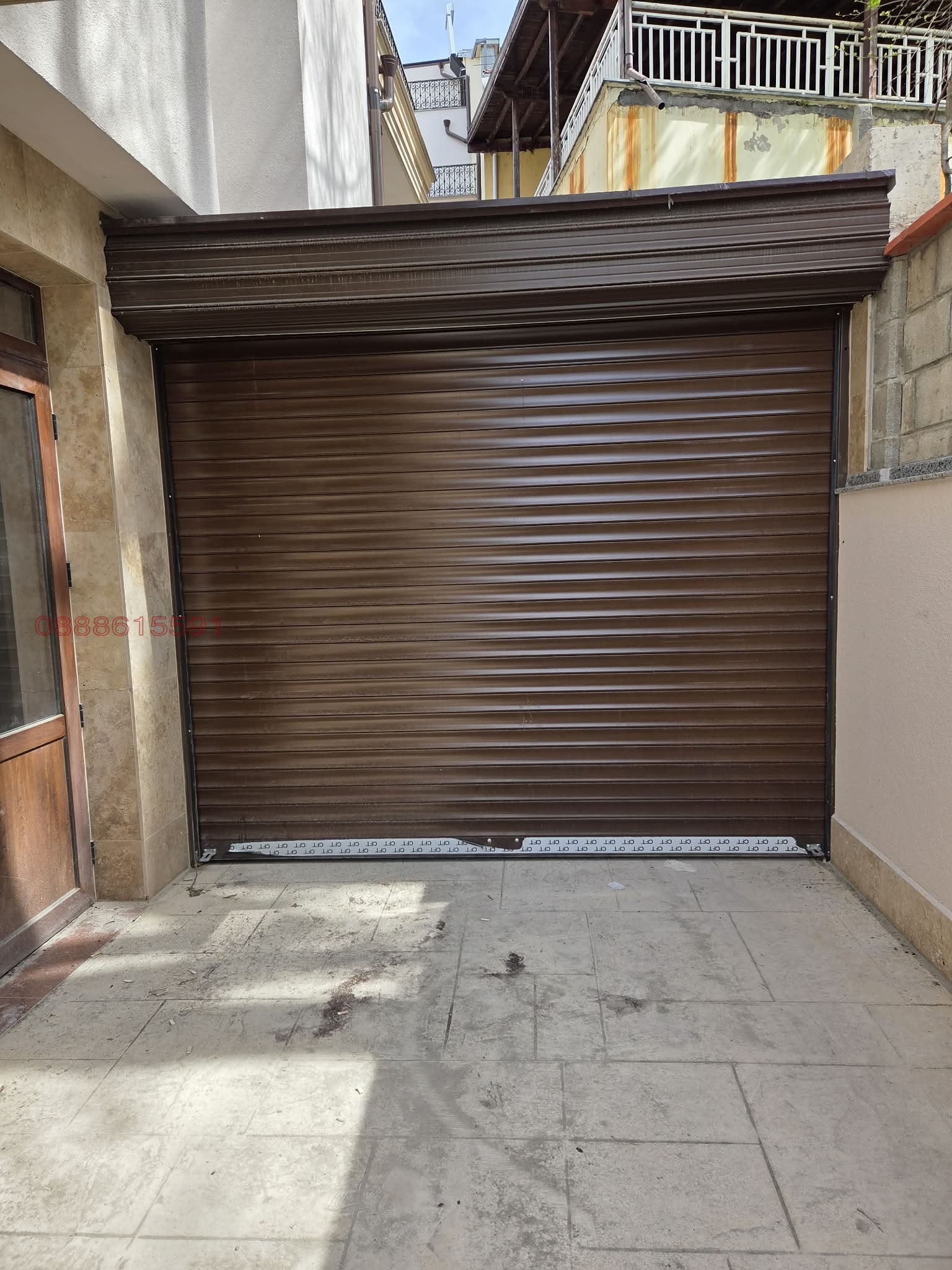 Дава под наем ГАРАЖ, ПАРКОМЯСТО, гр. Русе, Център