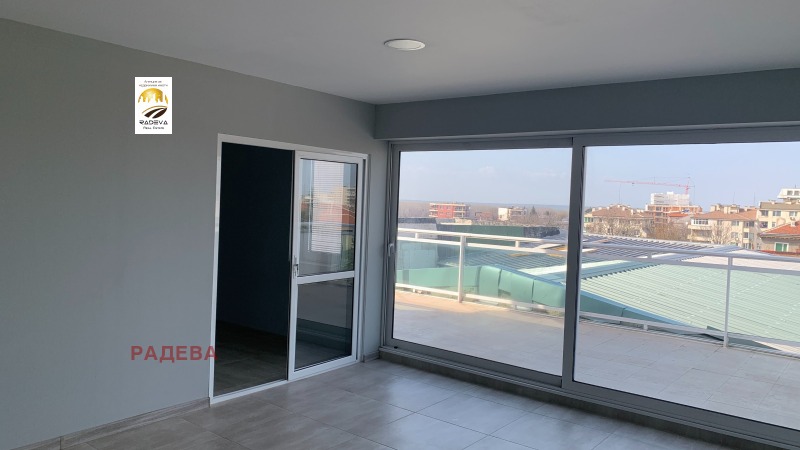 Дава под Наем ОФИС в град Русе, Център - 148 кв.м / 888 € » 1 736.78 лв., РАДЕВА
