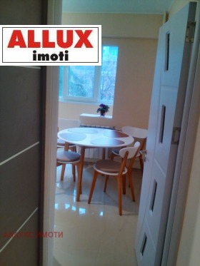 ���� ��� ���� 3-����� | Imot.bg � ����� ������ 8