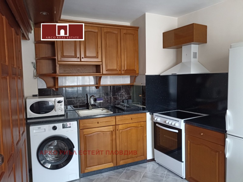 Te huur  1 slaapkamer Plovdiv , Karsjijaka , 70 m² | 91023949