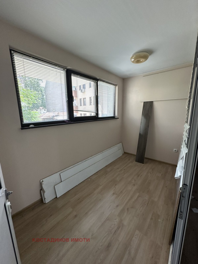 Vuokrattavana  Toimisto Plovdiv , Karšijaka , 140 neliömetriä | 71175761 - kuva [4]