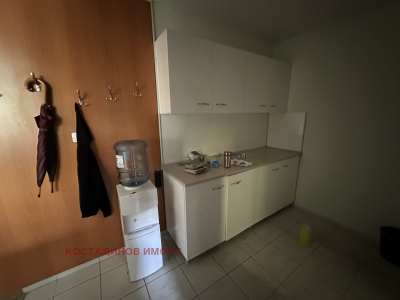 Vuokrattavana  Toimisto Plovdiv , Karšijaka , 140 neliömetriä | 71175761 - kuva [6]