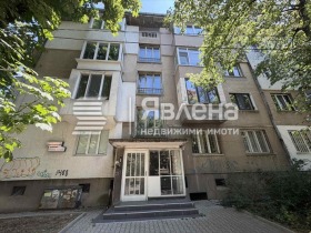 Дава под наем  3-стаен, град София