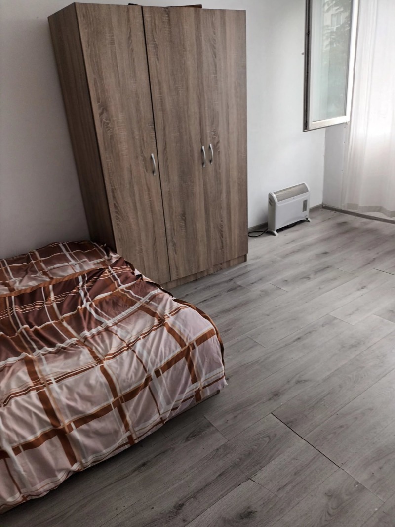 För uthyrning  Rum Sofia , Ljulin 1 , 20 kvm | 77373284 - bild [2]