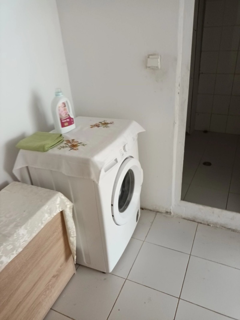 För uthyrning  Rum Sofia , Ljulin 1 , 20 kvm | 77373284 - bild [3]