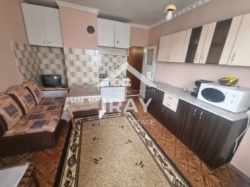 Zu vermieten  3+ Schlafzimmer Stara Zagora , Samara 1 , 100 qm | 25649908