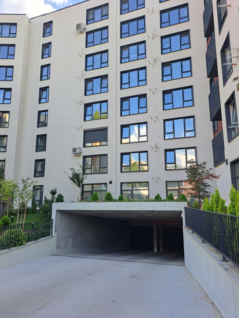 Под наем ГАРАЖ, ПАРКОМЯСТО, град София, Света Троица • 180 € • 81785332 — Holmes.bg