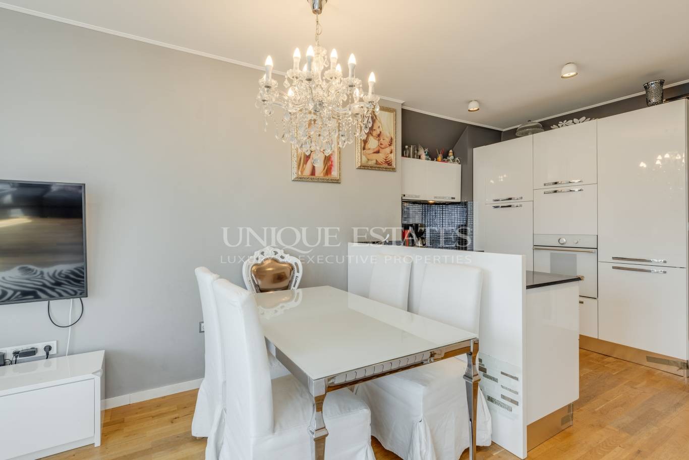 Дава под наем 3-СТАЕН, гр. София, Център, снимка 4 - Апартаменти - 53649059