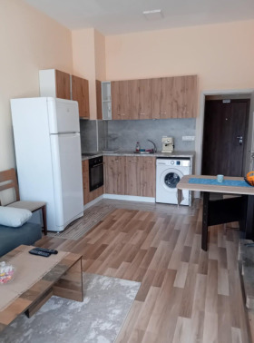 1 quarto Iujen, Plovdiv 1