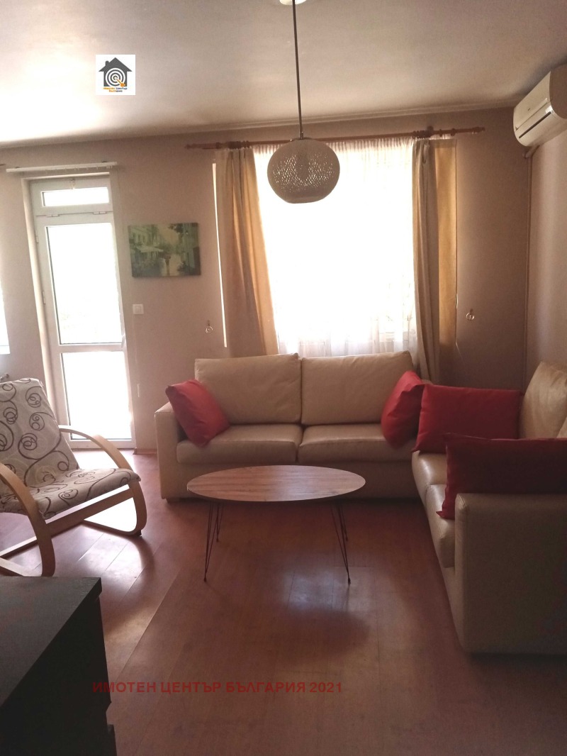 A louer  1 chambre Pleven , Idealen tsentar , 60 m² | 75664160