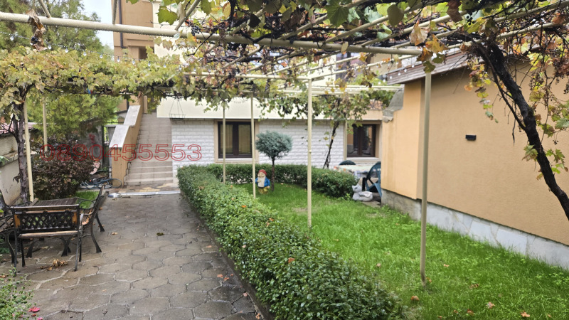 Kiadó  Ház emelete Sofia , Bistrica , 65 négyzetméter | 87209357