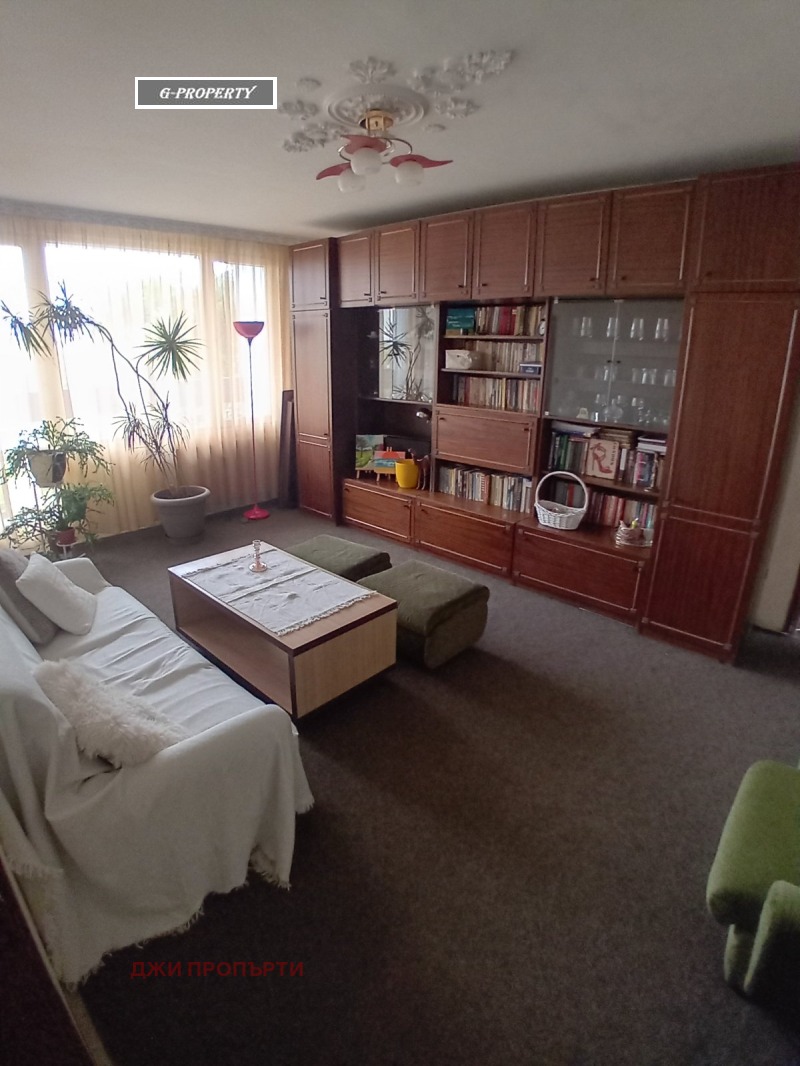Zu vermieten  1 Schlafzimmer Sofia , Ljulin 7 , 70 qm | 39097831