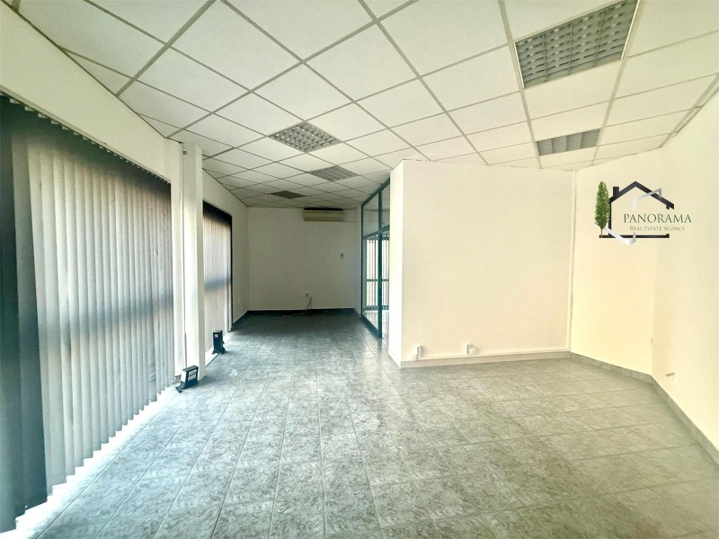 Дава под Наем ОФИС в град Шумен, Център - 100 кв.м / 320 € » 625.87 лв., ПАНОРАМА