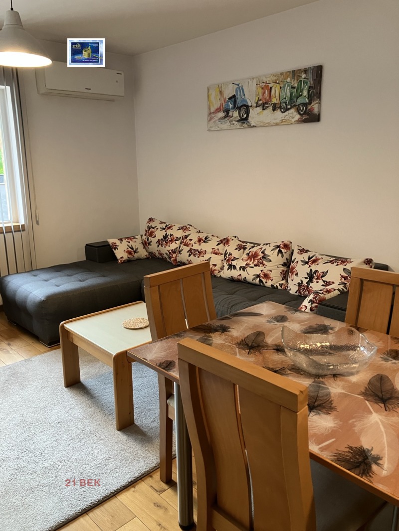 En renta  2 dormitorios Plovdiv , Kyuchuk Parizh , 100 metros cuadrados | 91796559