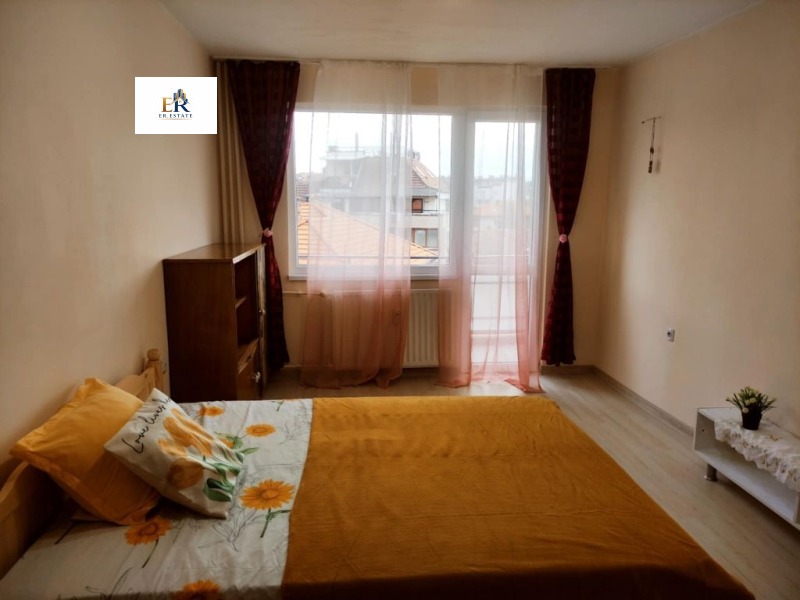 Дава под наем 3-СТАЕН, гр. Плевен, Идеален център, снимка 2 - Апартаменти - 53602765