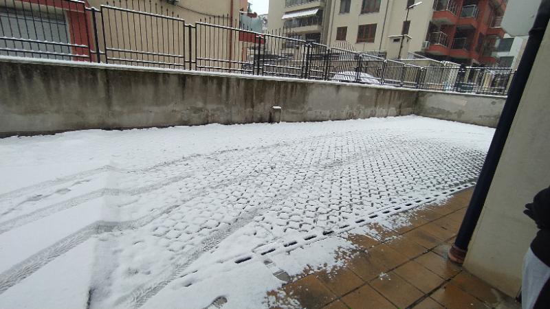 Дава под наем ГАРАЖ, ПАРКОМЯСТО, гр. София, Манастирски ливади, снимка 5 - Гаражи и паркоместа - 54073318