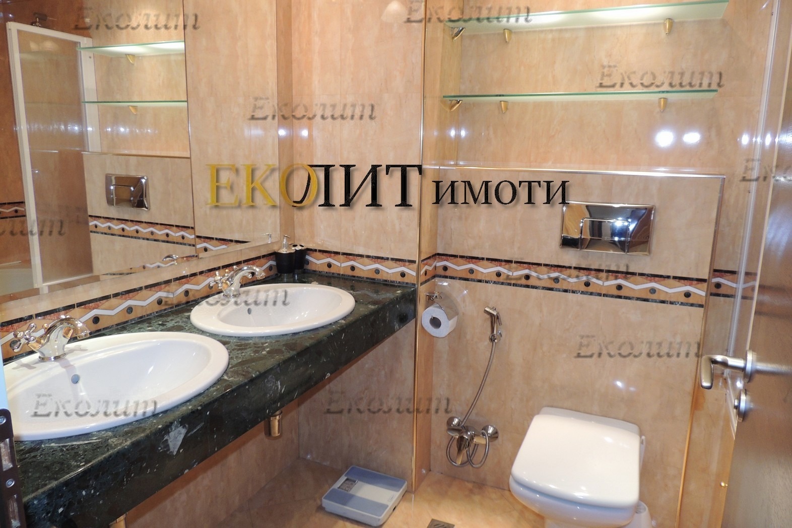 Дава под наем 4-СТАЕН, гр. София, Център, снимка 8 - Апартаменти - 55455221