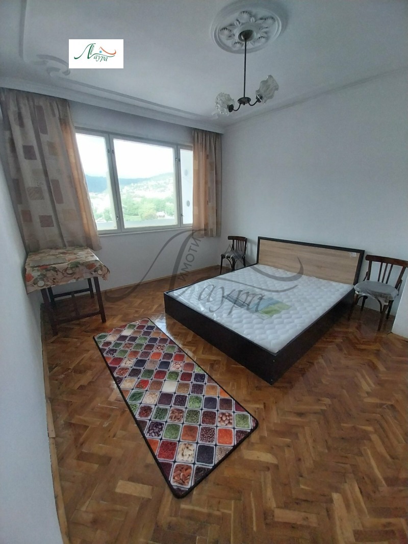 В аренду  1 спальня Шумен , Център , 70 кв.м | 73728363
