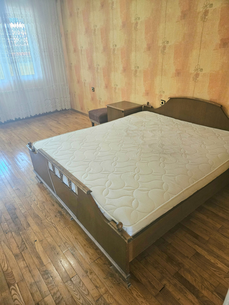 För uthyrning  1 sovrum Ruse , Centar , 72 kvm | 79225646 - bild [2]