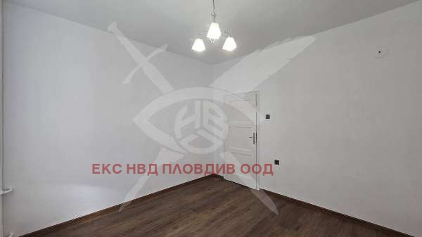 Дава под наем ЕТАЖ ОТ КЪЩА, гр. Пловдив, Кючук Париж