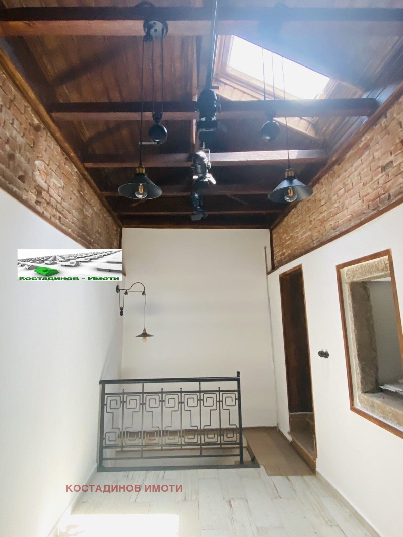 Дава под наем МАГАЗИН, гр. Пловдив, Център, снимка 2 - Магазини - 52720007