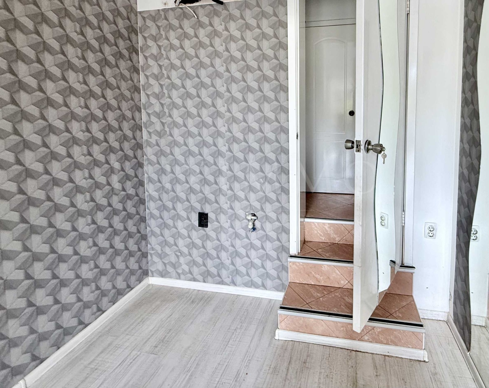 Дава под наем МАГАЗИН, гр. Пловдив, Център, снимка 2 - Магазини - 52157690