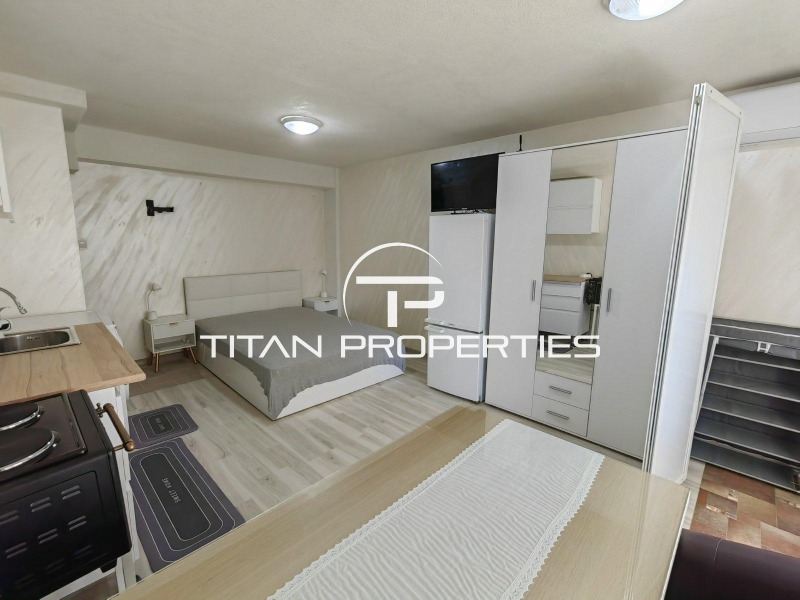 Дава под нем  1-стаен, град Пловдив, Съдийски •  200 EUR • ID 96448348 — holmes.bg - [1] 