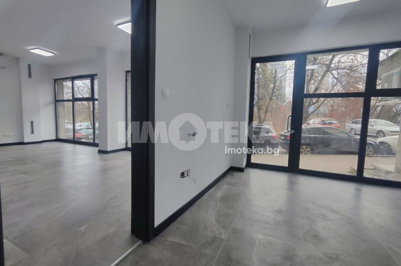Kiralık  Mağaza Sofia , Dianabad , 67 metrekare | 59660014 - görüntü [4]